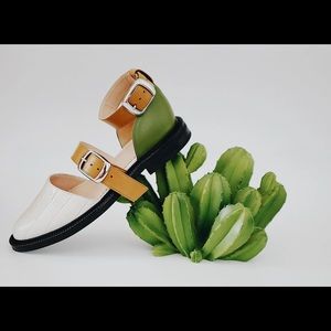 Inch2 closed two sandals